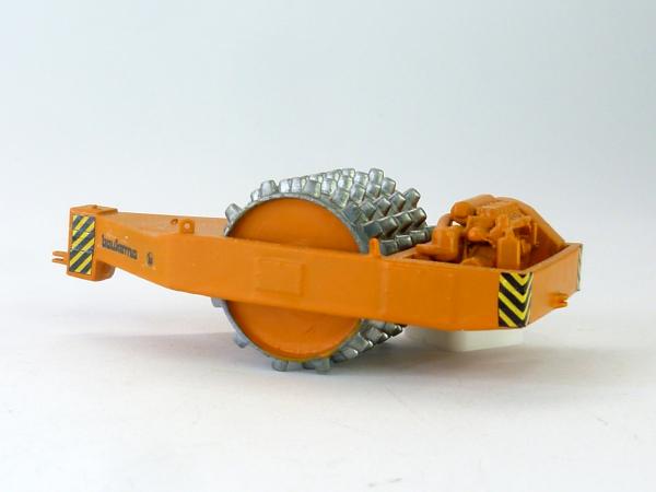 Anhänge Vibrationswalze Baukema A12 Stampffußwalze  orange